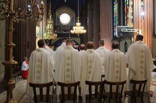 Rybnicka pielgrzymka - Eucharystia na rozpoczęcie