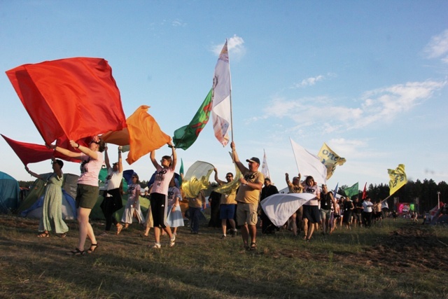 Ewangelizatorzy ruszyli na pole Pol'and'Rock Festival [GALERIA ZDJĘĆ]