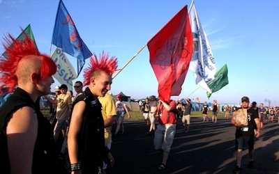 Ewangelizatorzy ruszyli na pole Pol'and'Rock Festival [GALERIA ZDJĘĆ]