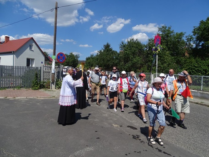 Obrazy z pątniczego szlaku na Jasną Górę