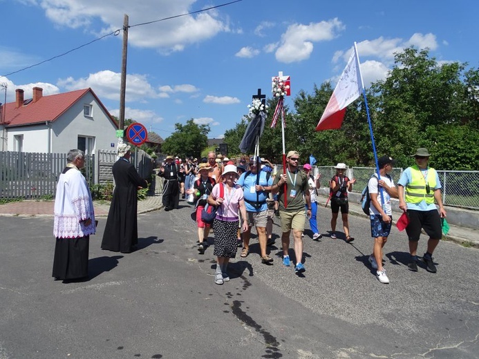 Obrazy z pątniczego szlaku na Jasną Górę