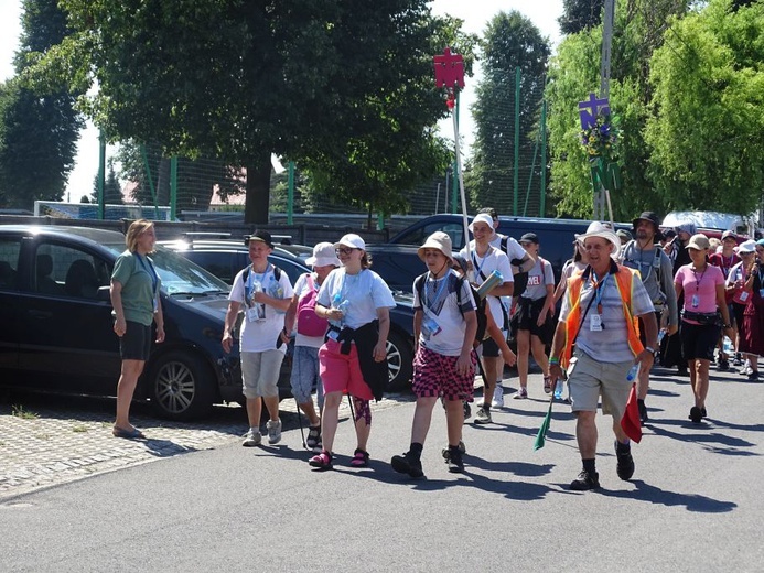 Obrazy z pątniczego szlaku na Jasną Górę