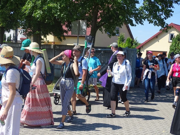 Obrazy z pątniczego szlaku na Jasną Górę