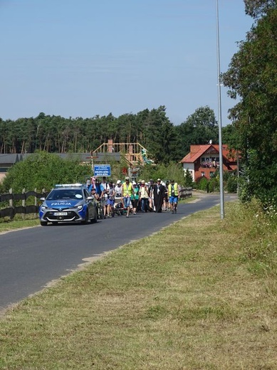 Obrazy z pątniczego szlaku na Jasną Górę