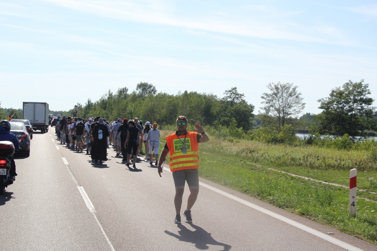 Fotorelacja z pielgrzymki - Dzień 1 - Kolumna stalowowolska