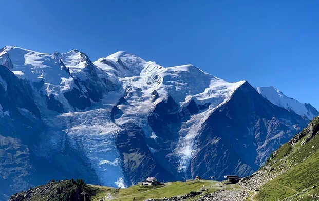 Chętni do wspinaczki na Mont Blanc muszą wpłacić kaucję na pokrycie kosztów ratunku i pogrzebu