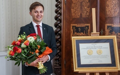 Kraków. Wyróżnienie dla prof. Mateusza Hołdy