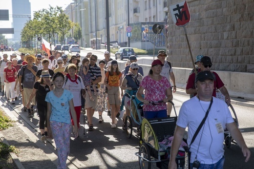 Zobaczcie ich radość. 2000 pielgrzymów WAPM ruszyło na Jasną Górę