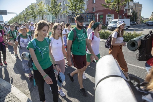 Zobaczcie ich radość. 2000 pielgrzymów WAPM ruszyło na Jasną Górę