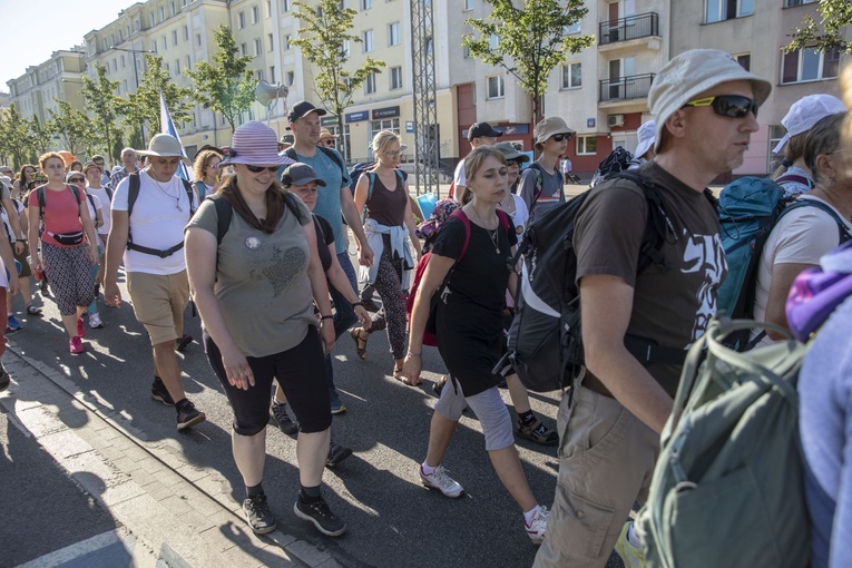 Zobaczcie ich radość. 2000 pielgrzymów WAPM ruszyło na Jasną Górę