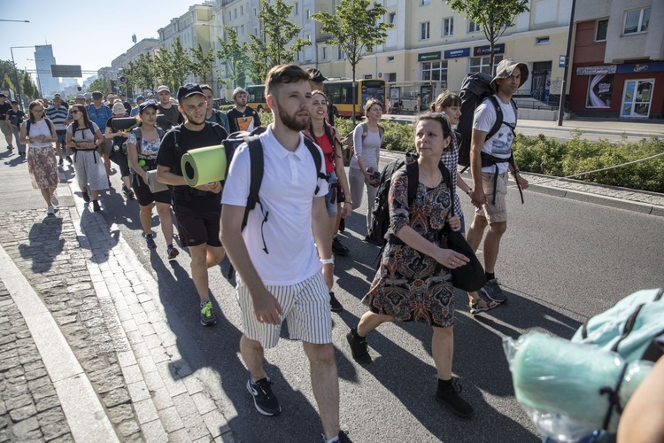 Zobaczcie ich radość. 2000 pielgrzymów WAPM ruszyło na Jasną Górę