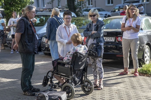 300 pielgrzymów na wózkach i ich opiekunów. 31. Pielgrzymka Osób Niepełnosprawnych