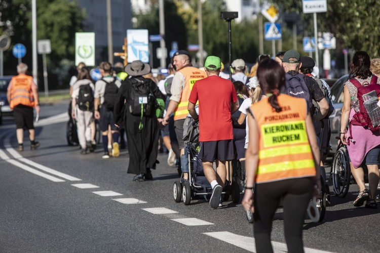 300 pielgrzymów na wózkach i ich opiekunów. 31. Pielgrzymka Osób Niepełnosprawnych