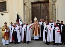 Grupa templariuszy przybyła do Łowicza, by uczcić ważną dla nich rocznicę.