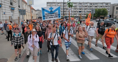 2400 pątników wyruszyło na Jasną Górę w 311. Warszawskiej Pielgrzymce Pieszej