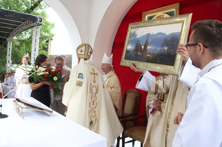 Nowy Sącz. Poświęcenie przemienionej bazyliki