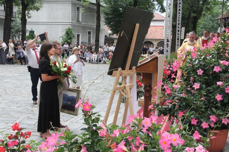 Nowy Sącz. Poświęcenie przemienionej bazyliki