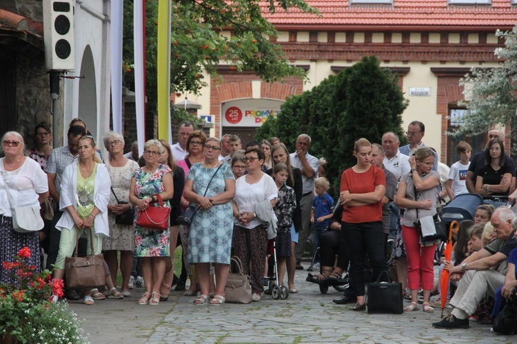 Nowy Sącz. Poświęcenie przemienionej bazyliki