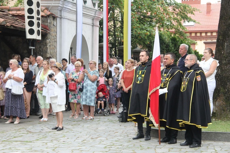 Nowy Sącz. Poświęcenie przemienionej bazyliki