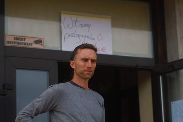 Parafia w drodze. Uczestnicy PMRDiK przyjęli sakramenty wtajemniczenia chrześcijańskiego