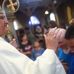 Parafia w drodze. Uczestnicy PMRDiK przyjęli sakramenty wtajemniczenia chrześcijańskiego