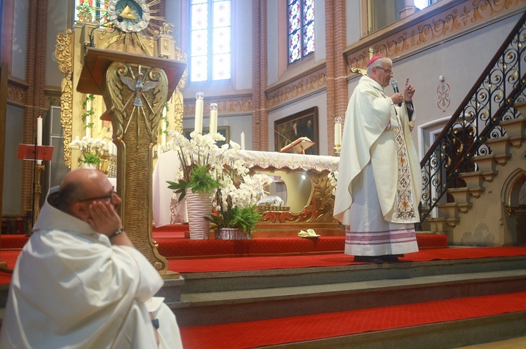 Parafia w drodze. Uczestnicy PMRDiK przyjęli sakramenty wtajemniczenia chrześcijańskiego