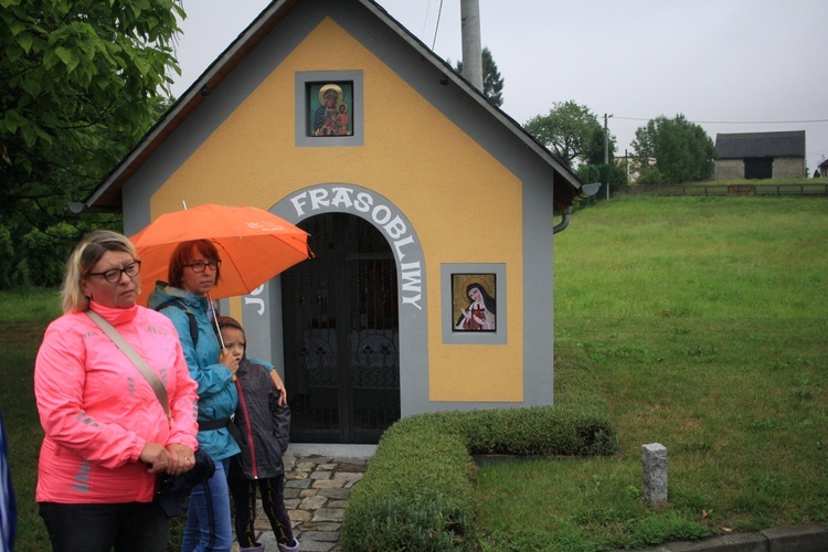 Wycieczka śladami dawnych pustelni i pustelników z Góry Świętej Anny