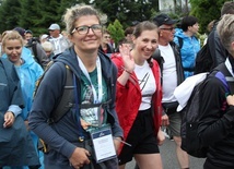 Grupa 1 z ks. Kamilem Białożytem - z Wilamowic na Jasną Górę 2022