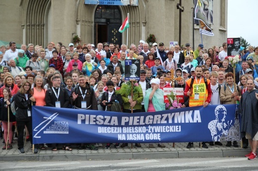 Piknik pielgrzymów jasnogórskich u św. Józefa Bilczewskiego w Wilamowicach - 2022