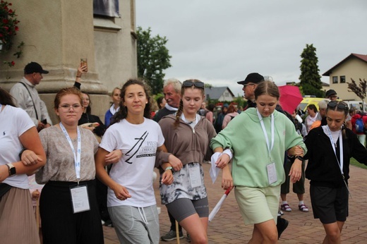 Piknik pielgrzymów jasnogórskich u św. Józefa Bilczewskiego w Wilamowicach - 2022