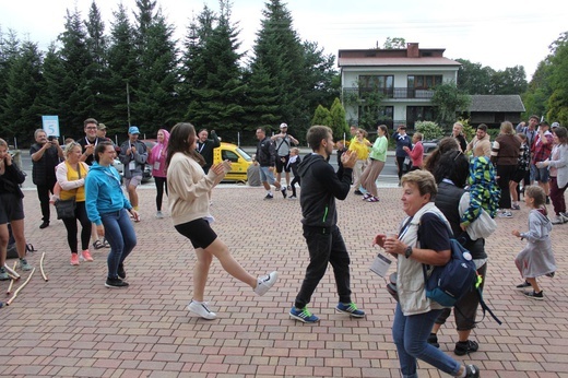 Piknik pielgrzymów jasnogórskich u św. Józefa Bilczewskiego w Wilamowicach - 2022
