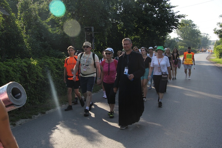 Fotorelacja z pielgrzymki - Dzień 3 - Kolumna stalowowolska