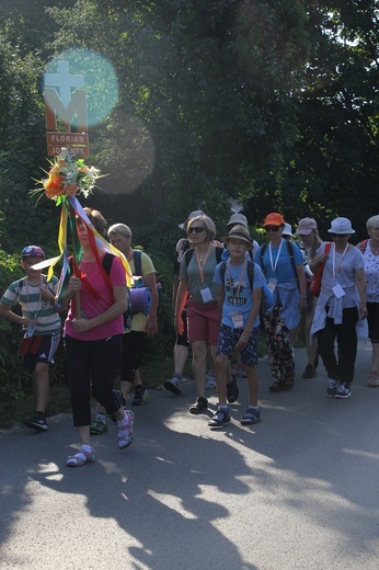 Fotorelacja z pielgrzymki - Dzień 3 - Kolumna stalowowolska