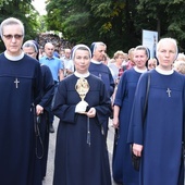 Siostry przyjechały na Dróżki z relikwiami bł. Edmunda Bojanowskiego.