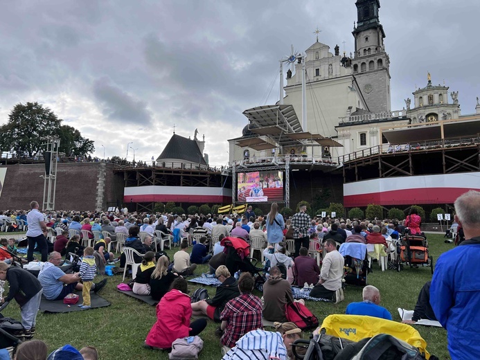 Rybnicka pielgrzymka - wejście na Jasną Górę