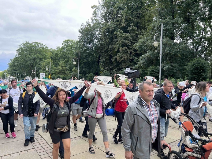 Rybnicka pielgrzymka - wejście na Jasną Górę