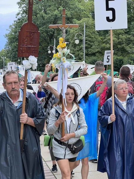 Rybnicka pielgrzymka - wejście na Jasną Górę