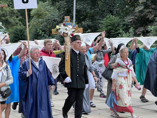 Rybnicka pielgrzymka - wejście na Jasną Górę