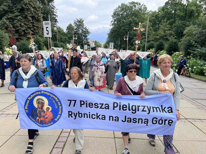 Rybnicka pielgrzymka - wejście na Jasną Górę