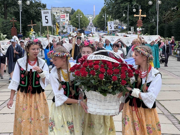 Rybnicka pielgrzymka - wejście na Jasną Górę