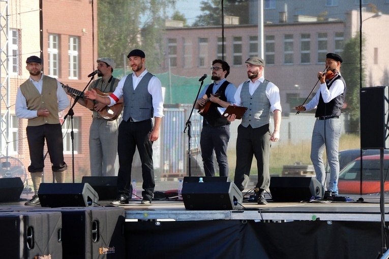 Koncert piosenek powstańczych z Ferajną z Hoovera we Wrocławiu