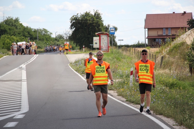 Fotorelacja z pielgrzymki - Dzień 4 - Kolumna stalowowolska