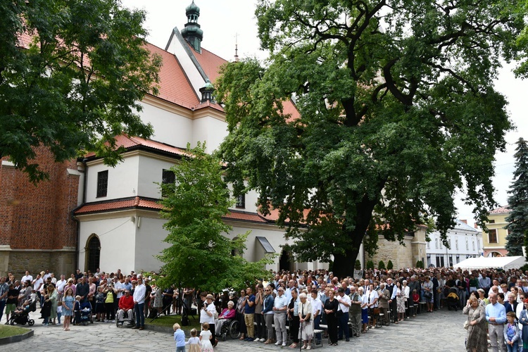 Nowy Sącz. Wielki odpust ku czci Przemienienia - dzień 8.