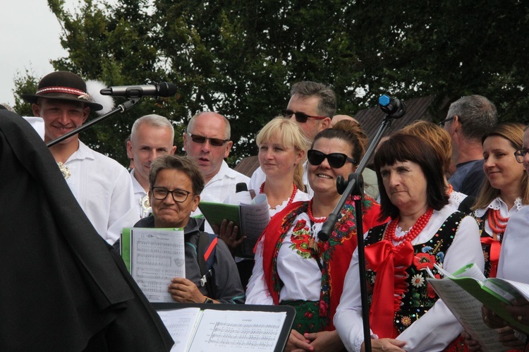 Tylmanowa. Jubileuszowa Msza na Błyszczu