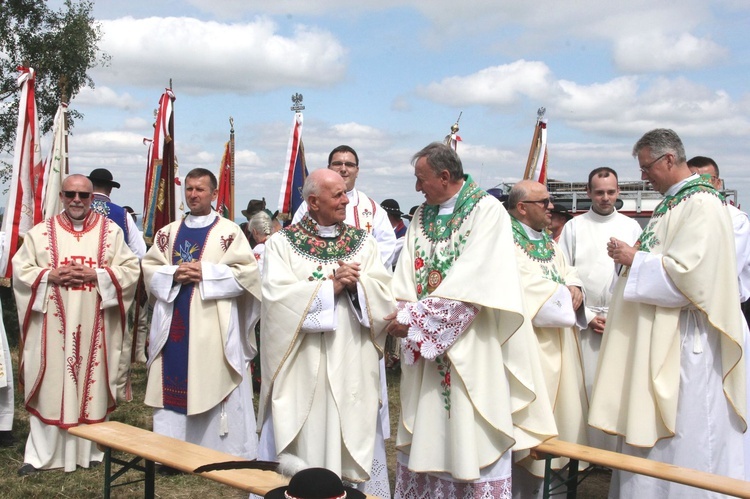 Tylmanowa. Jubileuszowa Msza na Błyszczu