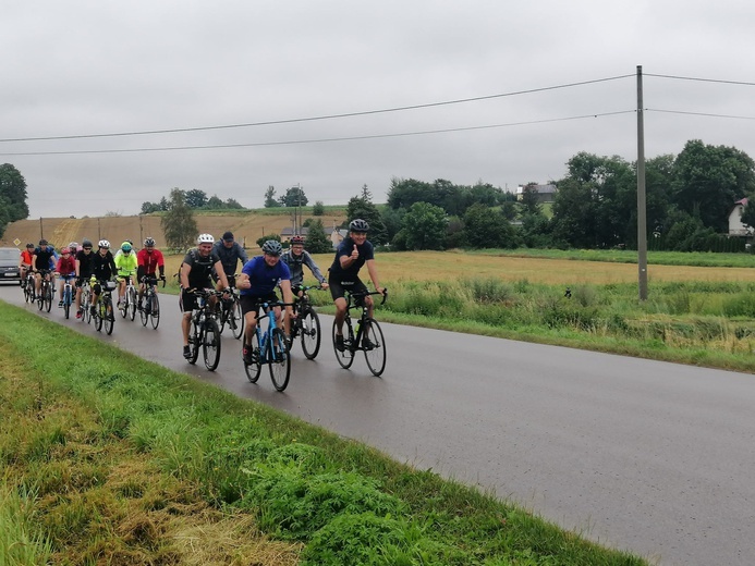 III rowerowa pielgrzymka z Kąclowej na Jasną Górę