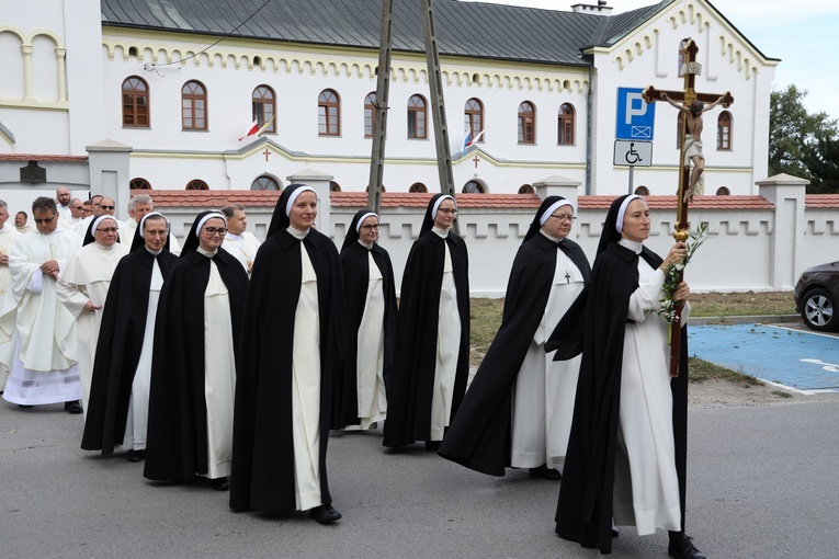 Śluby wieczyste sióstr dominikanek 