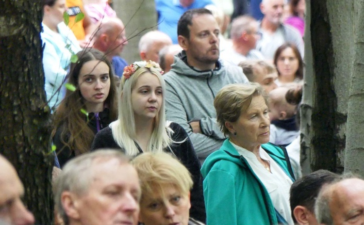 W "bukowej bazylice" na Trzonce - odpust ku czci Matki Bożej Śnieżnej 2022