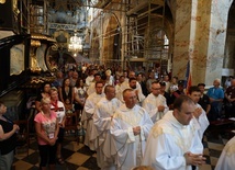 Uroczysta Eucharystia w klasztorze ojców cystersów.