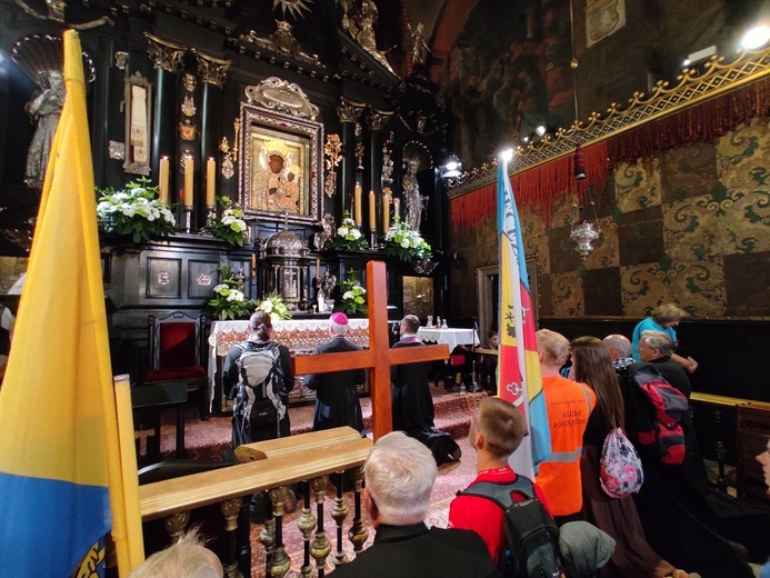 Galeria z ostatnich metrów